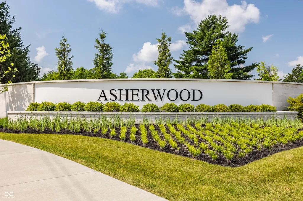 1611 Asherwood Lane Carmel IN 46032