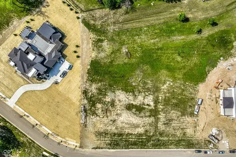 1611 Asherwood Lane Carmel IN 46032