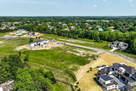 1611 Asherwood Lane Carmel IN 46032