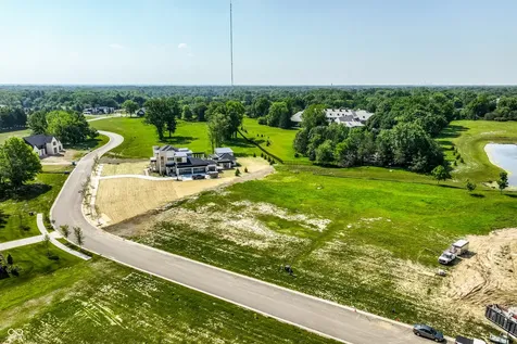 1611 Asherwood Lane Carmel IN 46032