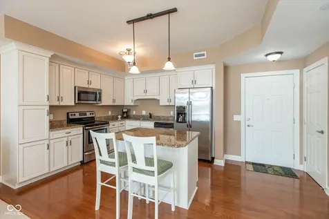 20971 Shoreline Court Noblesville IN 46062