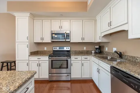 20971 Shoreline Court Noblesville IN 46062