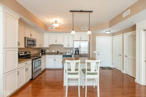 20971 Shoreline Court Noblesville IN 46062