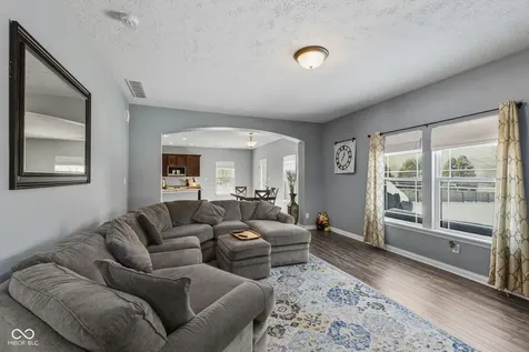 7158 Lakeland Trails Boulevard Indianapolis IN 46259