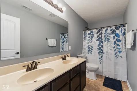 7158 Lakeland Trails Boulevard Indianapolis IN 46259