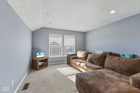 7158 Lakeland Trails Boulevard Indianapolis IN 46259