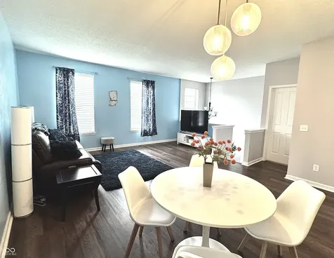 984 Bard Lane Carmel IN 46032