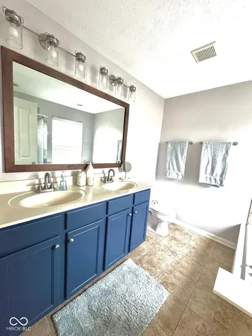 984 Bard Lane Carmel IN 46032