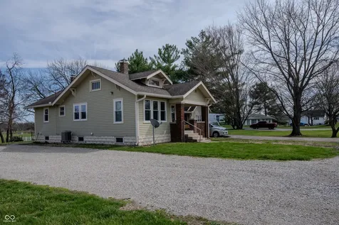 5861 N 75 W Whiteland IN 46184