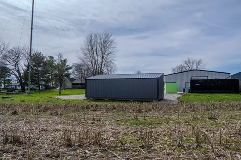5861 N 75 W Whiteland IN 46184