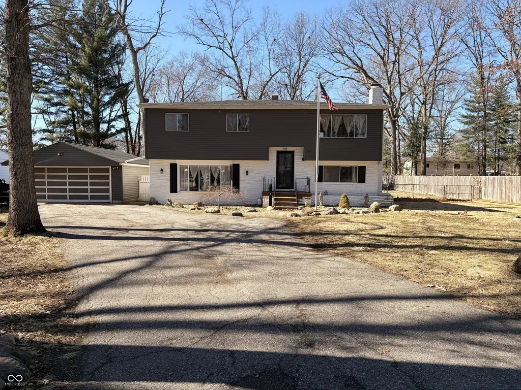 7536 Lindenwood Drive Indianapolis IN 46227