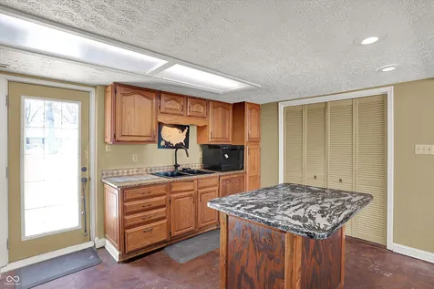 7536 Lindenwood Drive Indianapolis IN 46227