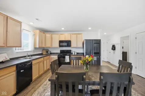 6758 Honeysuckle Way Pendleton IN 46064