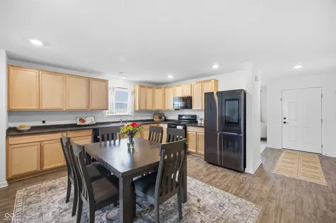 6758 Honeysuckle Way Pendleton IN 46064