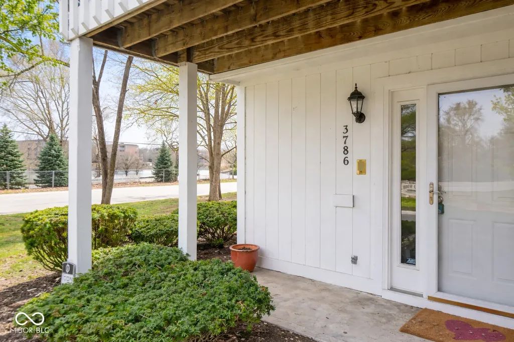 6873 Shore Island Drive Indianapolis IN 46220
