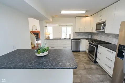 6873 Shore Island Drive Indianapolis IN 46220