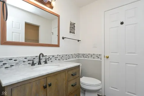 6873 Shore Island Drive Indianapolis IN 46220