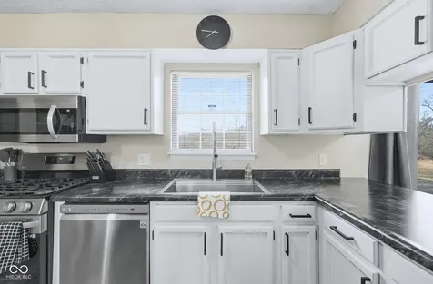 4414 Abby Creek Lane Indianapolis IN 46205