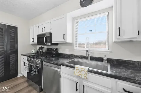 4414 Abby Creek Lane Indianapolis IN 46205
