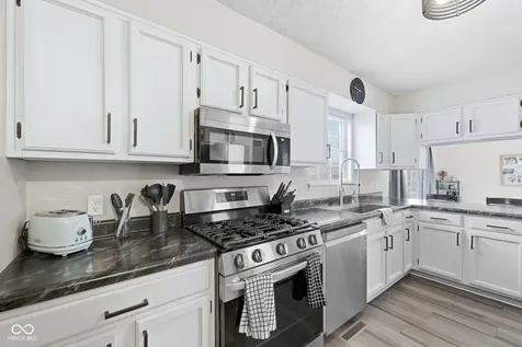 4414 Abby Creek Lane Indianapolis IN 46205