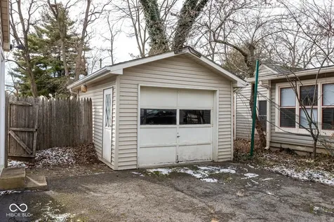 6570 Carrollton Avenue Indianapolis IN 46220
