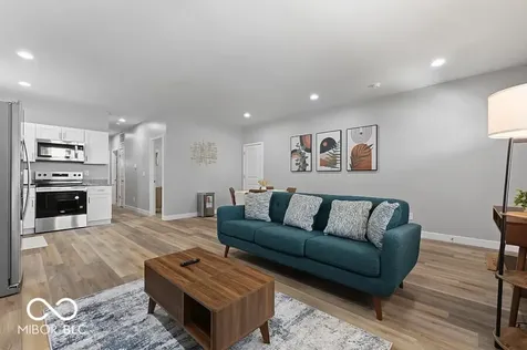 1525 E Market Street Indianapolis IN 46201