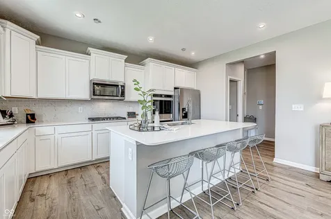 7407 Leatherwood Drive Indianapolis IN 46259