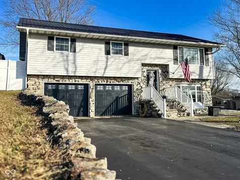 1058 N Sandy Hook Road Paoli IN 47454