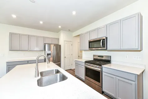 13533 Dewpoint Lane Fishers IN 46037