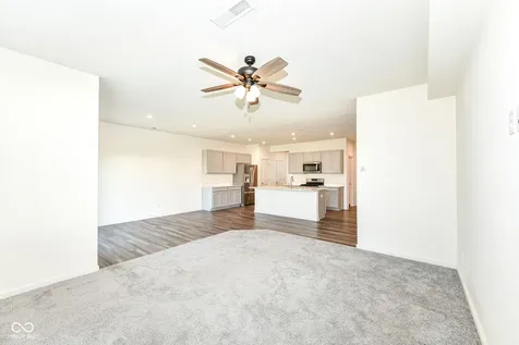 13533 Dewpoint Lane Fishers IN 46037