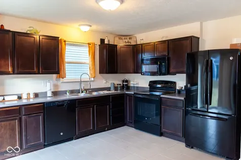 2478 Cedarmill Drive Franklin IN 46131