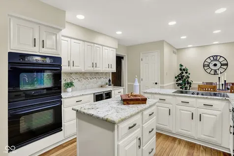 118 White Horse Lane Fishers IN 46038