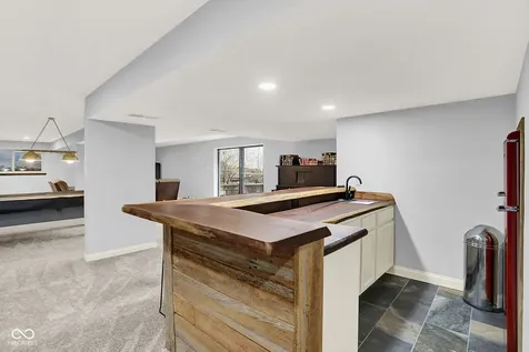 118 White Horse Lane Fishers IN 46038