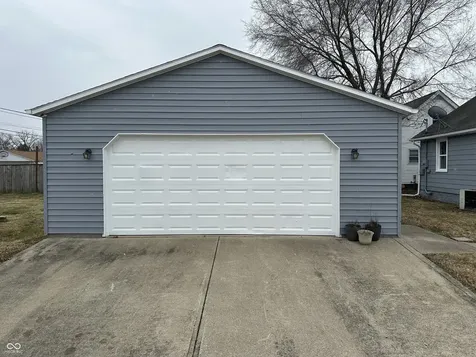 1731 Newton Street Columbus IN 47201