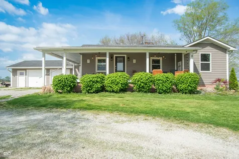 3366 S 800 E Franklin IN 46131
