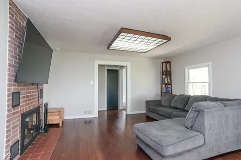3366 S 800 E Franklin IN 46131