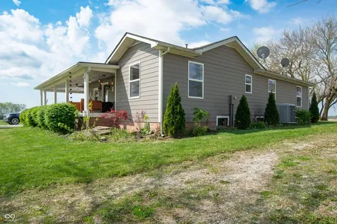 3366 S 800 E Franklin IN 46131