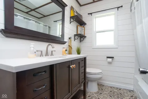 3366 S 800 E Franklin IN 46131