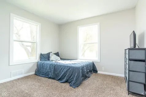 3366 S 800 E Franklin IN 46131