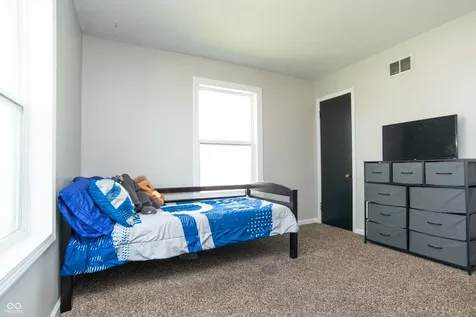 3366 S 800 E Franklin IN 46131