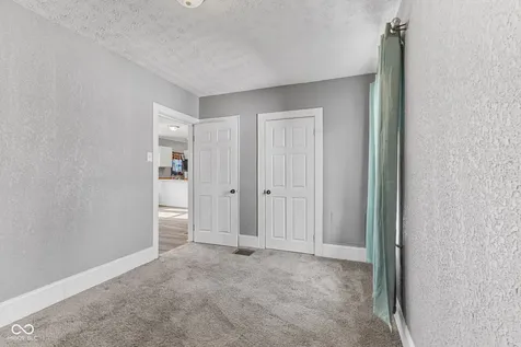 1424 N Gladstone Avenue Indianapolis IN 46201