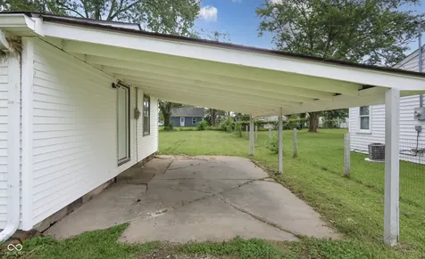 523 Patterson Road Columbus IN 47203