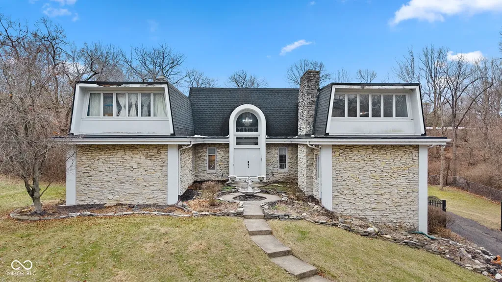 5501 Surrey Hill Road Indianapolis IN 46226