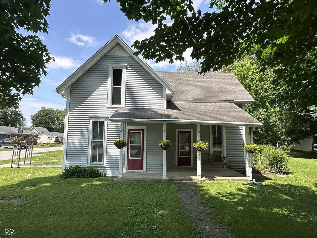 302 E Washington Street Waynetown IN 47990