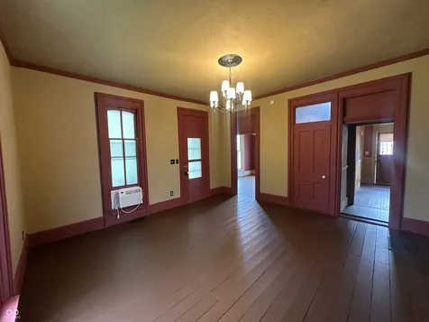 302 E Washington Street Waynetown IN 47990