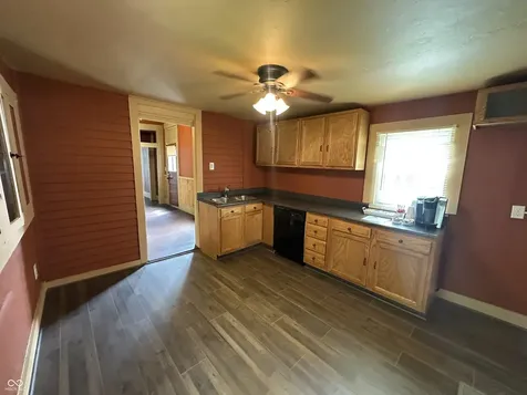 302 E Washington Street Waynetown IN 47990
