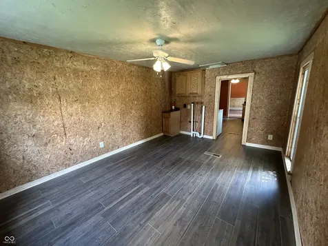302 E Washington Street Waynetown IN 47990
