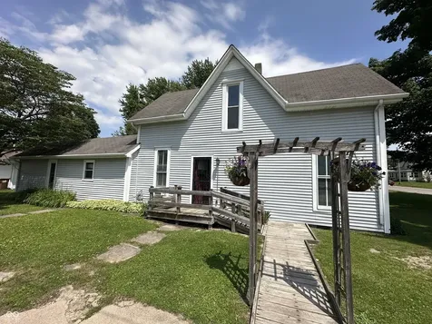 302 E Washington Street Waynetown IN 47990