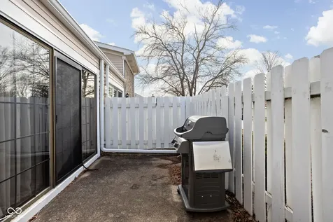 33 Dominion Drive Zionsville IN 46077