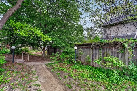 4229 Woodsage Trace Indianapolis IN 46237